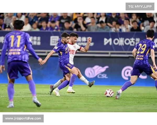 成都足球队稳定军心成关键