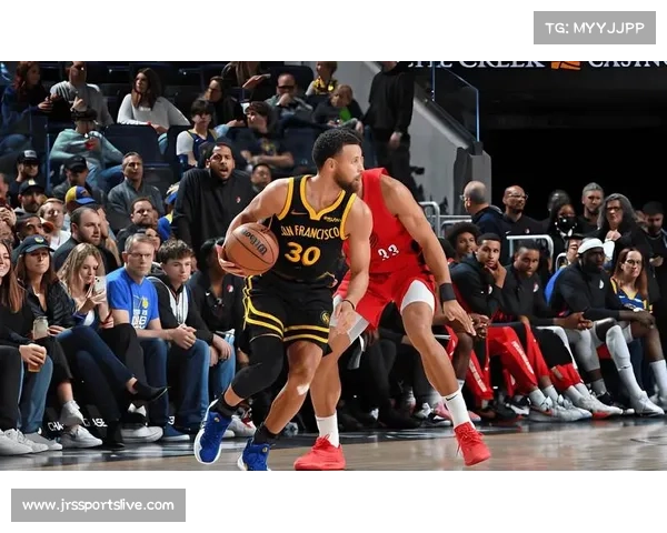 库里28分率勇士逆转战胜开拓者再获胜利连胜扩大至五场